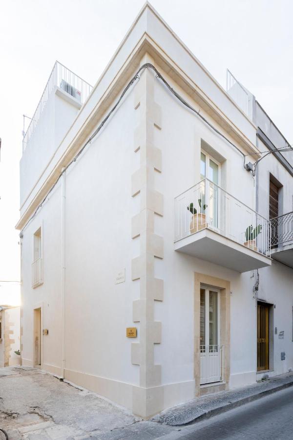 Cantunera Rooms Noto Exterior photo